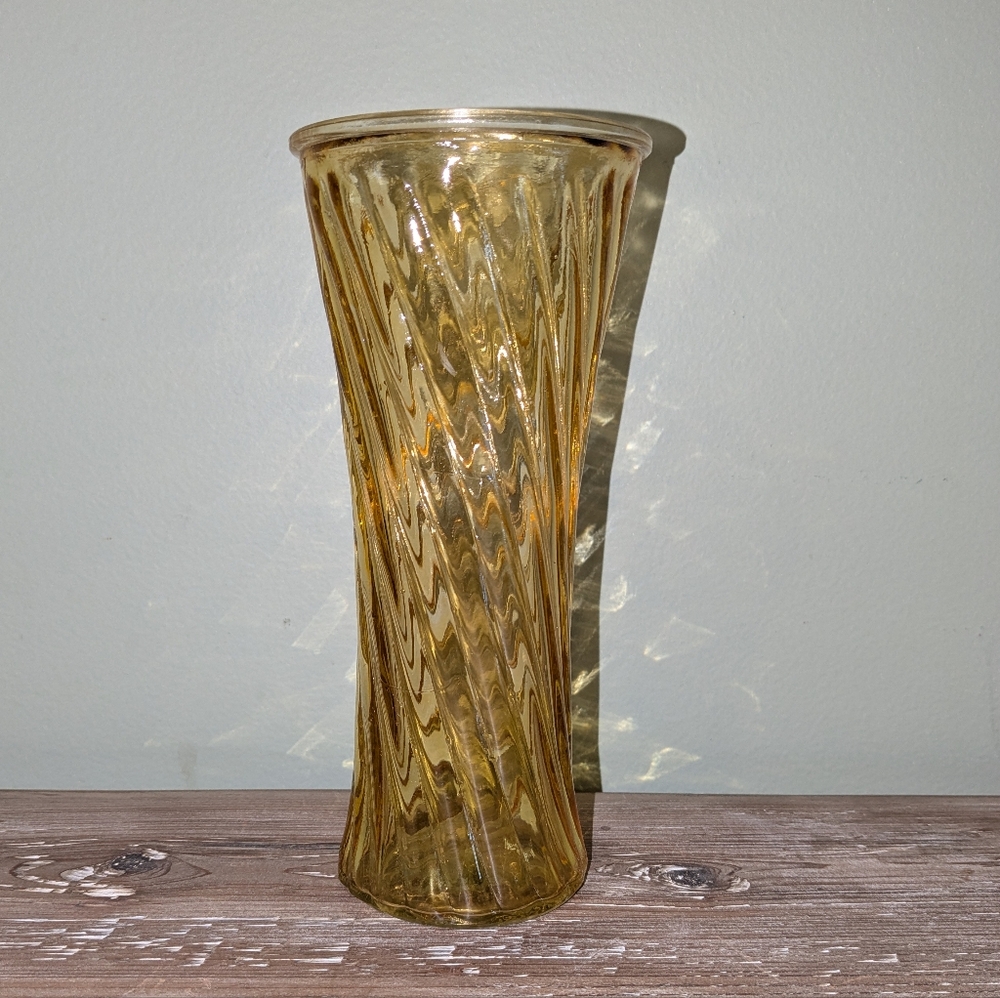 Vintage Mid-Century Amber Glass Wave Pattern Flower Vase 8x3.5 in